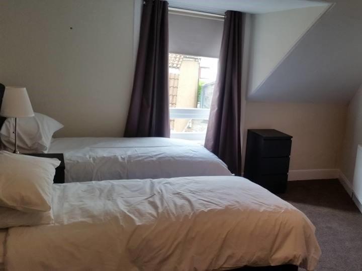 The Blackbull Inn Polmont Экстерьер фото